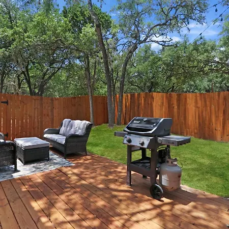 Comal Cottage